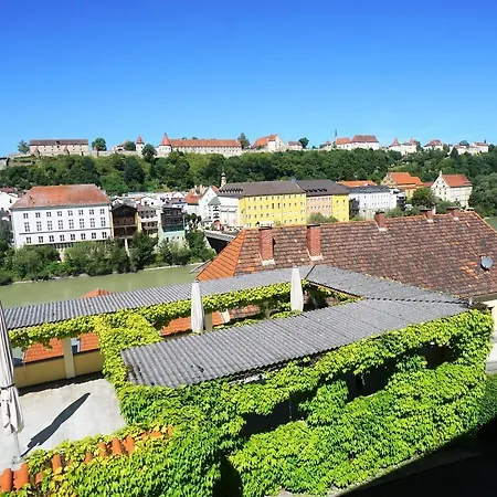 Daire Gaestehaus Burgblick Im Weinhaus Pachler *