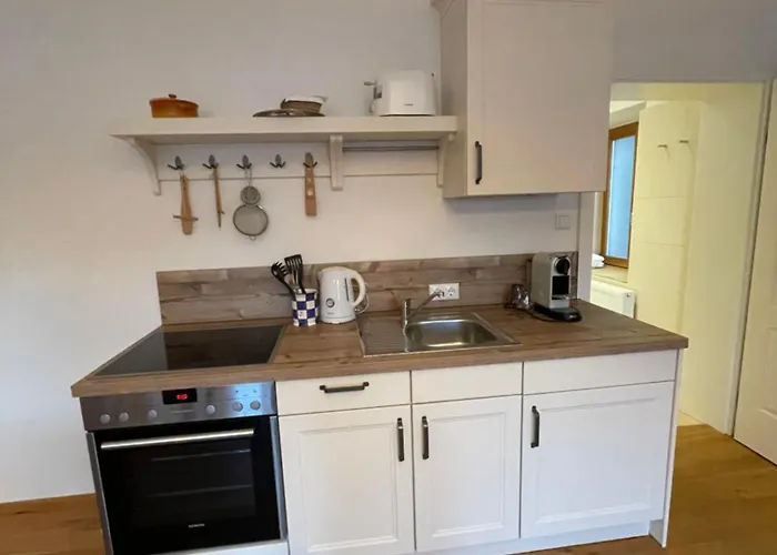 Gaestehaus Burgblick Im Weinhaus Pachler Hochburg-Ach