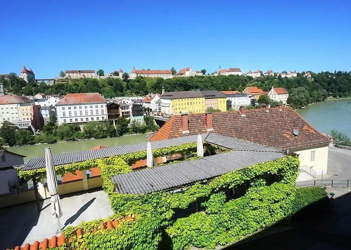 Daire Gaestehaus Burgblick Im Weinhaus Pachler