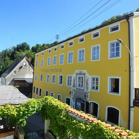 Gaestehaus Burgblick Im Weinhaus Pachler * Hochburg-Ach