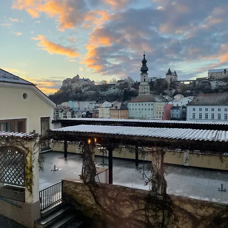 Gaestehaus Burgblick Im Weinhaus Pachler Apartmán