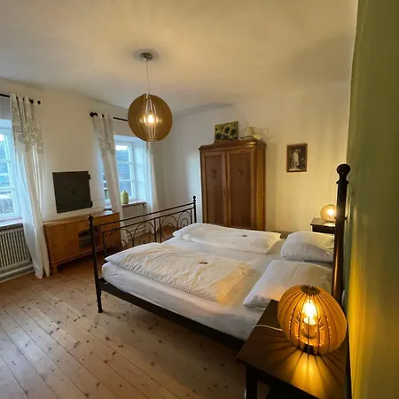 Gaestehaus Burgblick Im Weinhaus Pachler